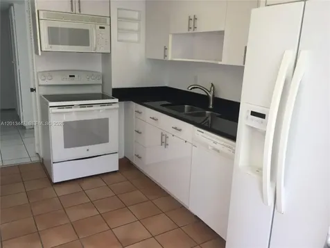 77 Crandon Boulevard Key Biscayne FL 33149