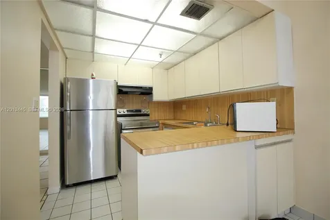 17890 W Dixie Highway 519 Highway North Miami Beach FL 33160