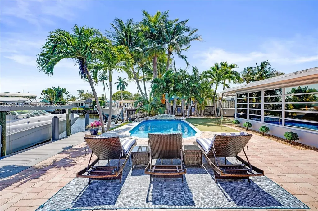 200 SE 3rd Street Pompano Beach FL 33060