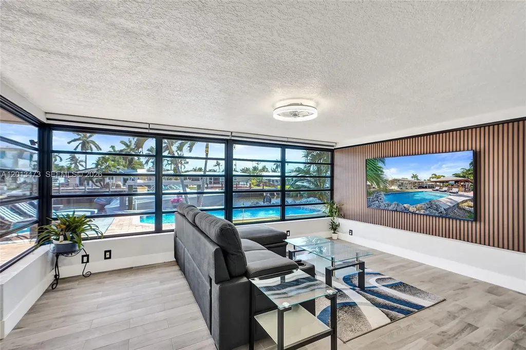 200 SE 3rd Street Pompano Beach FL 33060