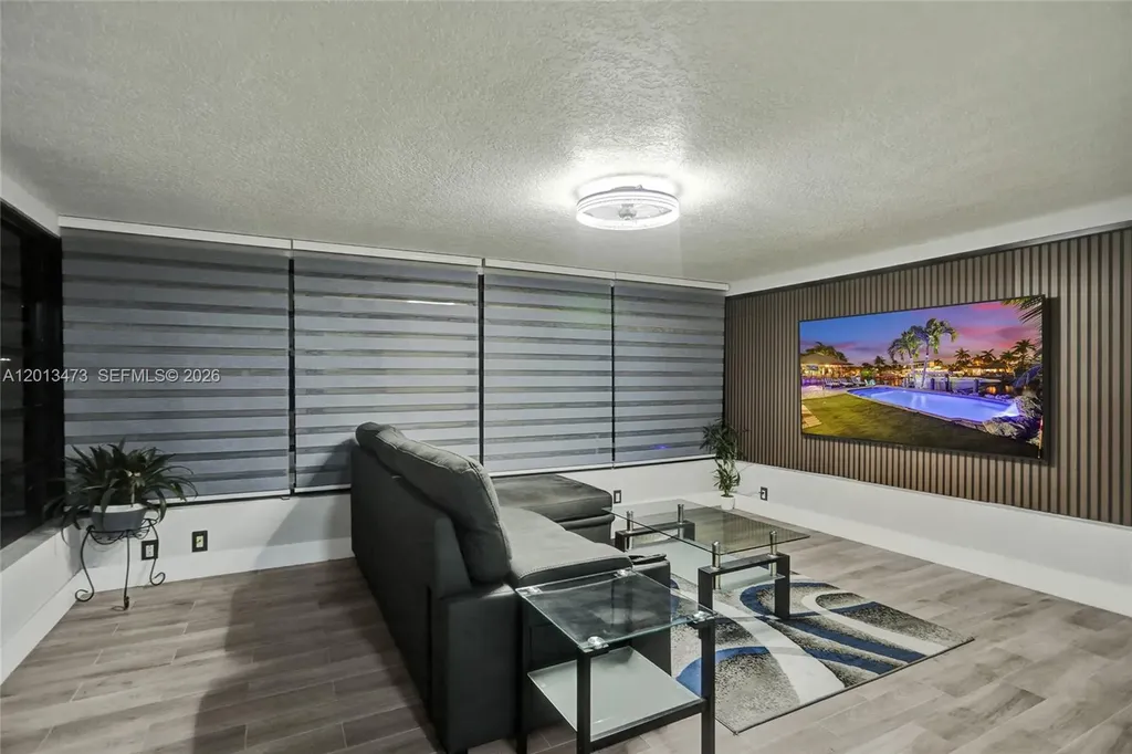 200 SE 3rd Street Pompano Beach FL 33060