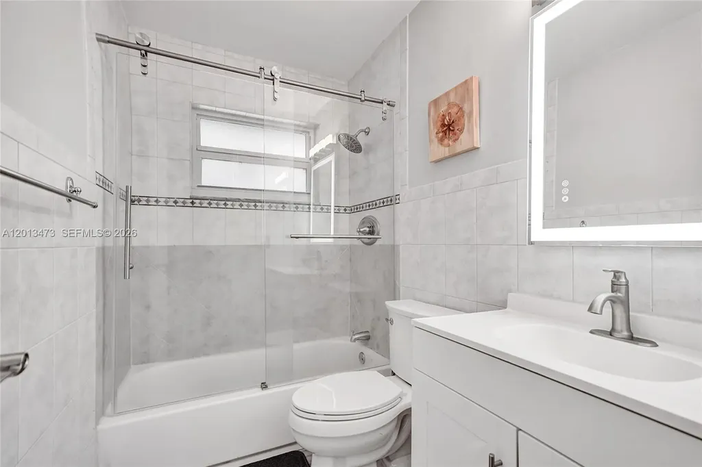 200 SE 3rd Street Pompano Beach FL 33060