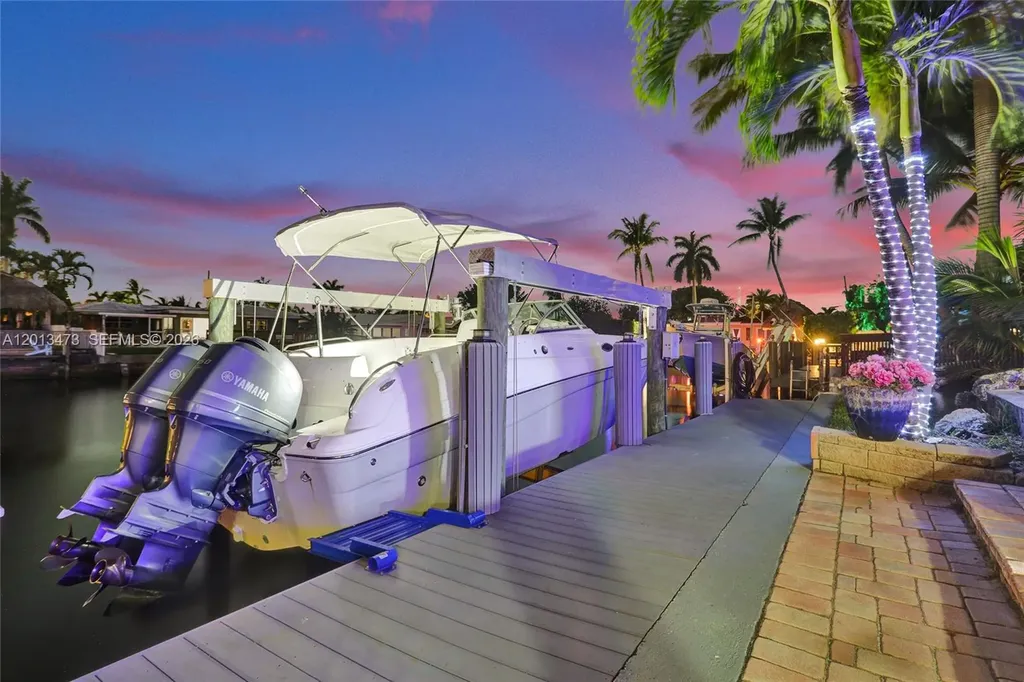 200 SE 3rd Street Pompano Beach FL 33060