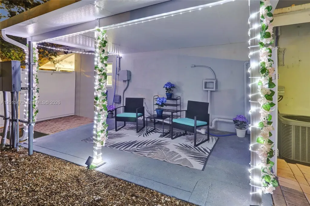 200 SE 3rd Street Pompano Beach FL 33060