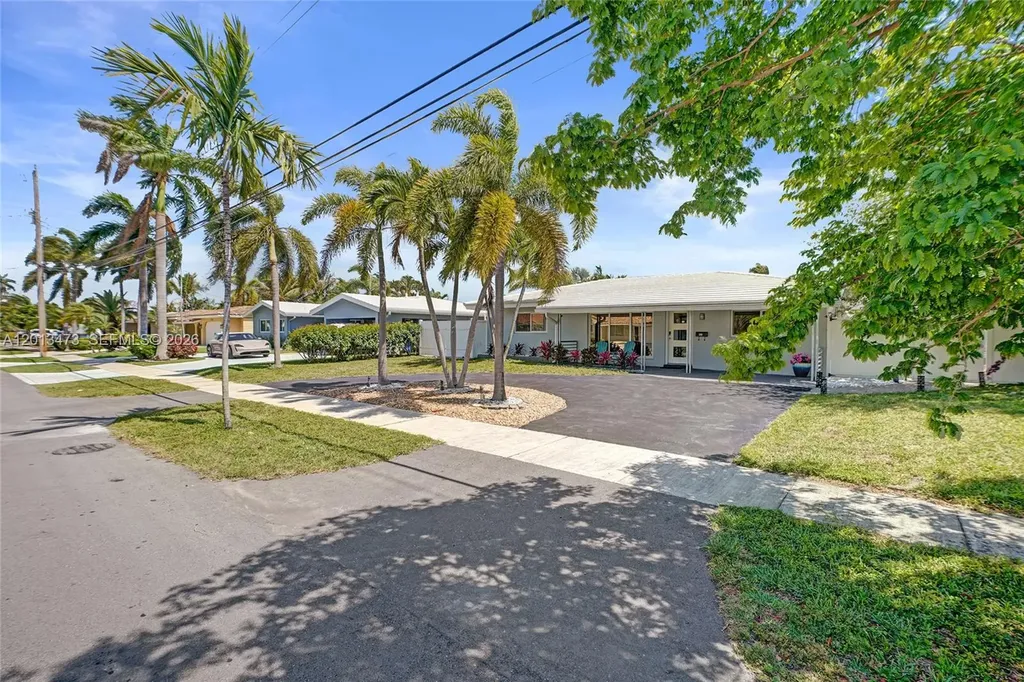200 SE 3rd Street Pompano Beach FL 33060