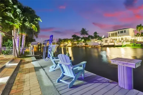 200 SE 3rd Street Pompano Beach FL 33060