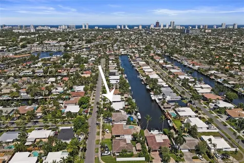 200 SE 3rd Street Pompano Beach FL 33060