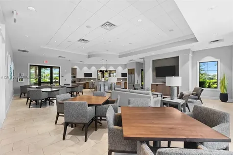 2715 Primrose Place Oakland Park FL 33309