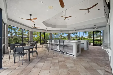 2715 Primrose Place Oakland Park FL 33309