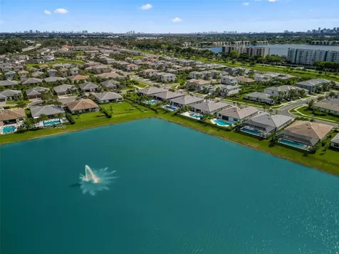 2715 Primrose Place Oakland Park FL 33309