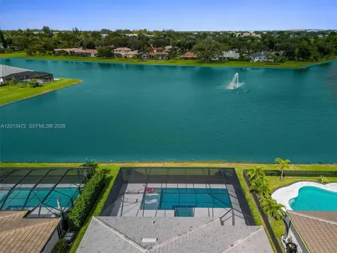 2715 Primrose Place Oakland Park FL 33309