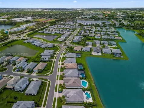 2715 Primrose Place Oakland Park FL 33309