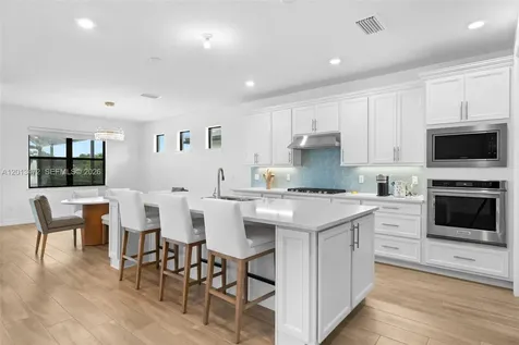 2715 Primrose Place Oakland Park FL 33309