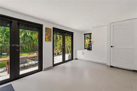 674 NE 67th Street Miami FL 33138