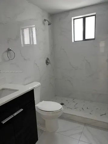 423 E 27th Street Hialeah FL 33013
