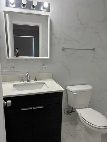 423 E 27th Street Hialeah FL 33013