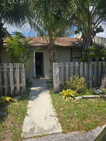 1630 Sandpiper Boulevard Homestead FL 33035