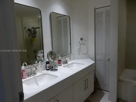 801 Brickell Key Boulevard Miami FL 33131