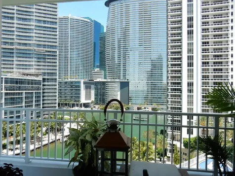 801 Brickell Key Boulevard Miami FL 33131