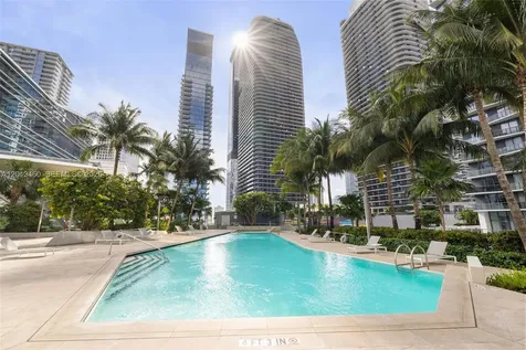 88 SW 7th Street Miami FL 33130