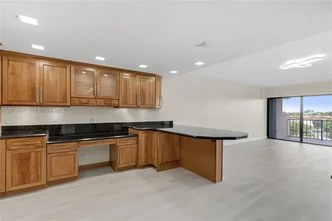 1800 NE 114th Street Miami FL 33181