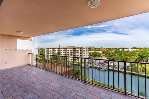 1800 NE 114th Street Miami FL 33181