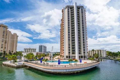 1800 NE 114th Street Miami FL 33181
