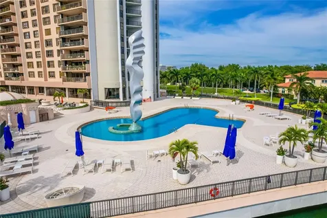 1800 NE 114th Street Miami FL 33181