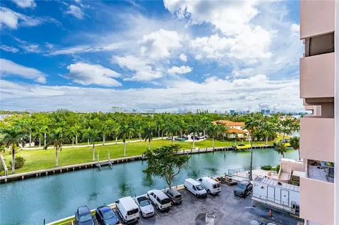 1800 NE 114th Street Miami FL 33181