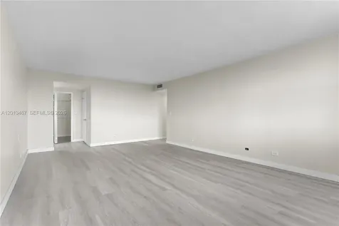 1800 NE 114th Street Miami FL 33181
