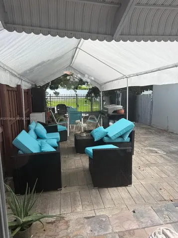 1790 W 75th Street Hialeah FL 33014