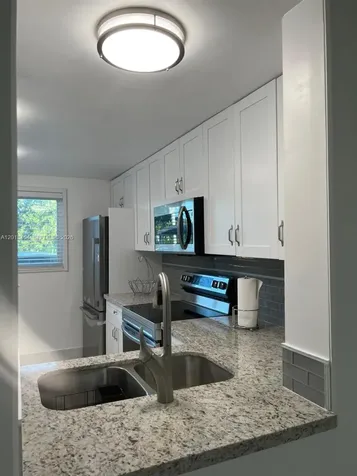 1790 W 75th Street Hialeah FL 33014