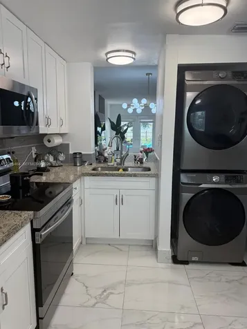 1790 W 75th Street Hialeah FL 33014