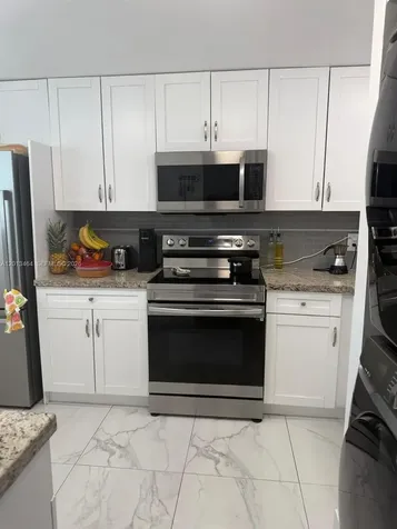 1790 W 75th Street Hialeah FL 33014