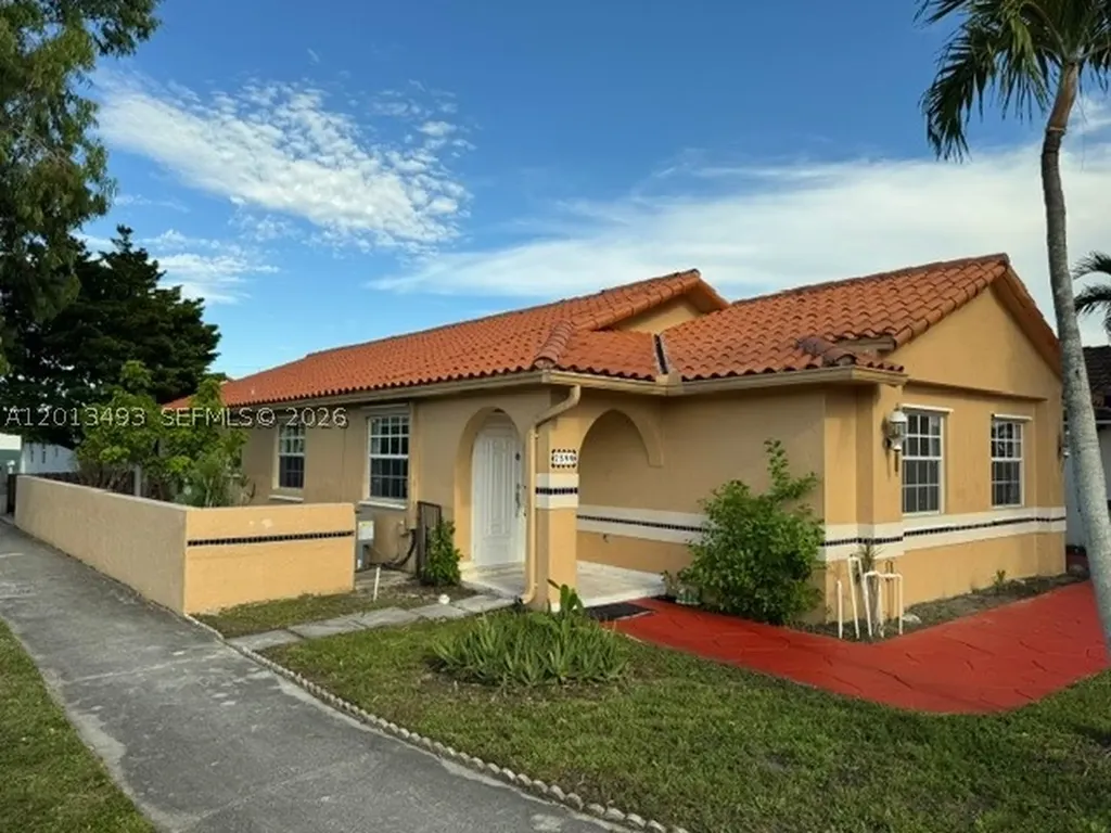 7599 W 4th Court Hialeah FL 33014