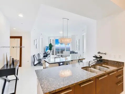 15811 Collins Avenue Sunny Isles Beach FL 33160