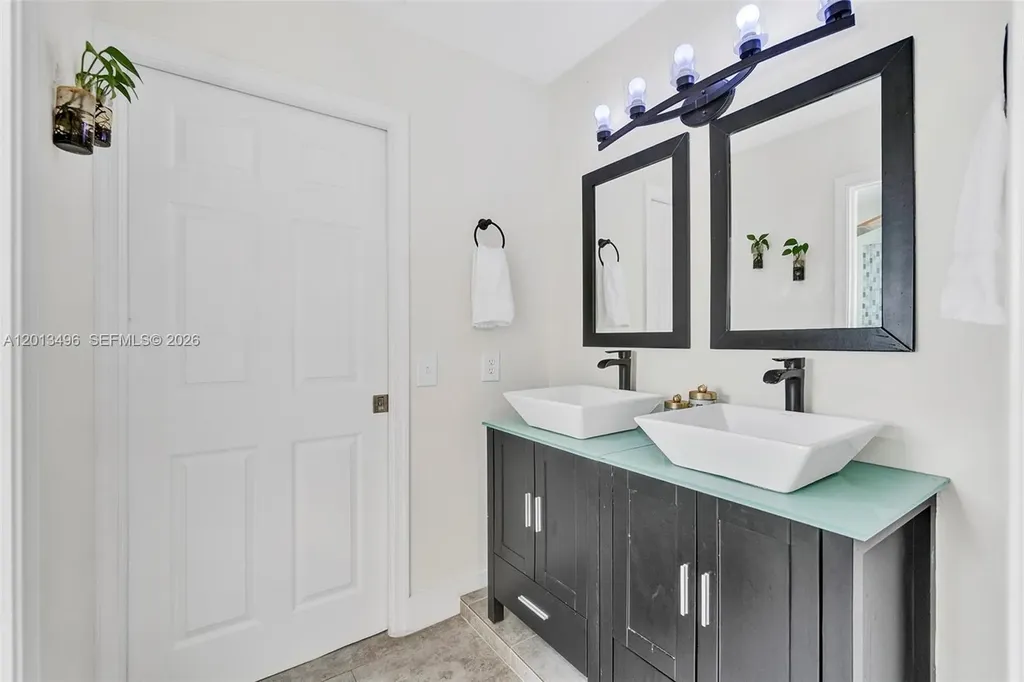 4133 NW 81st Terrace Coral Springs FL 33065