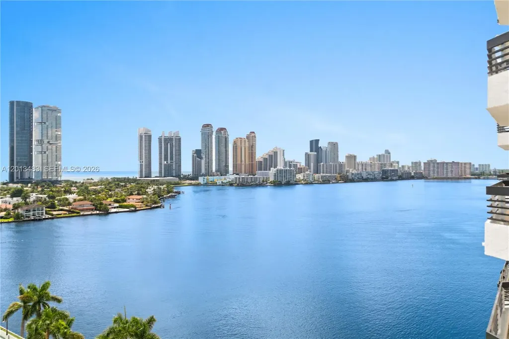 3600 Mystic Pointe Drive Aventura FL 33180