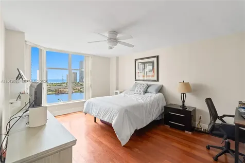 3600 Mystic Pointe Drive Aventura FL 33180