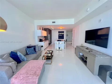 851 NE 1st Avenue Miami FL 33132