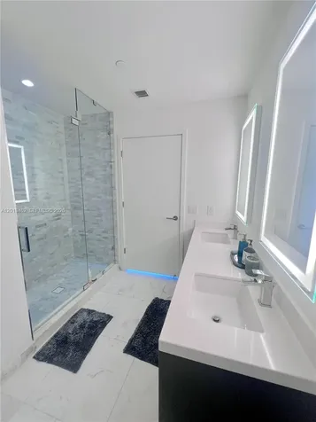 851 NE 1st Avenue Miami FL 33132