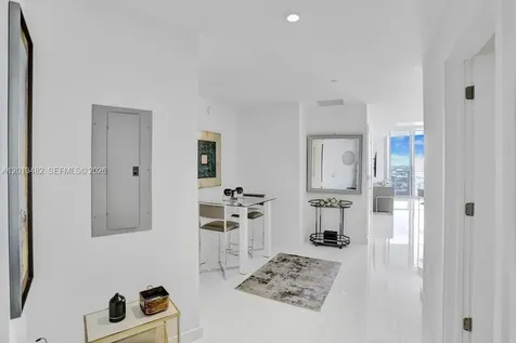851 NE 1st Avenue Miami FL 33132