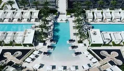 851 NE 1st Avenue Miami FL 33132