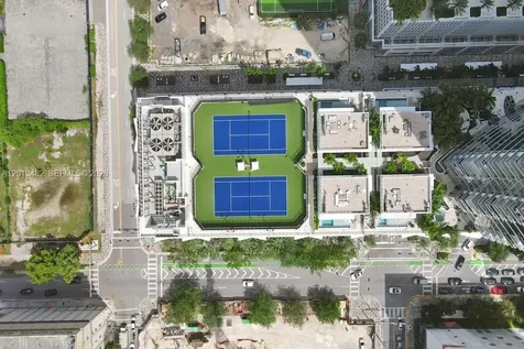851 NE 1st Avenue Miami FL 33132