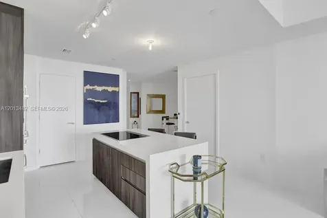 851 NE 1st Avenue Miami FL 33132