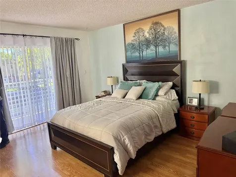 10330 SW 154th Circle Court Miami FL 33196