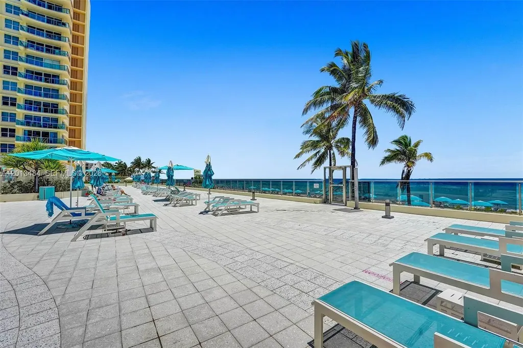 2501 S Ocean Drive Hollywood FL 33019