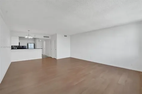 2501 S Ocean Drive Hollywood FL 33019