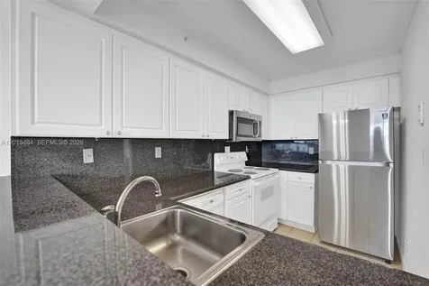 2501 S Ocean Drive Hollywood FL 33019
