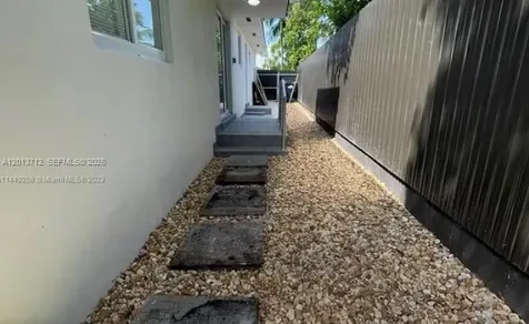 6820 SW 13th Terrace Miami FL 33144